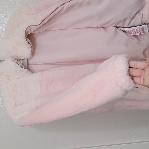 NWT Disney Parks Pink Minnie Fluffy Sherpa Jacket - Picture 9 of 9